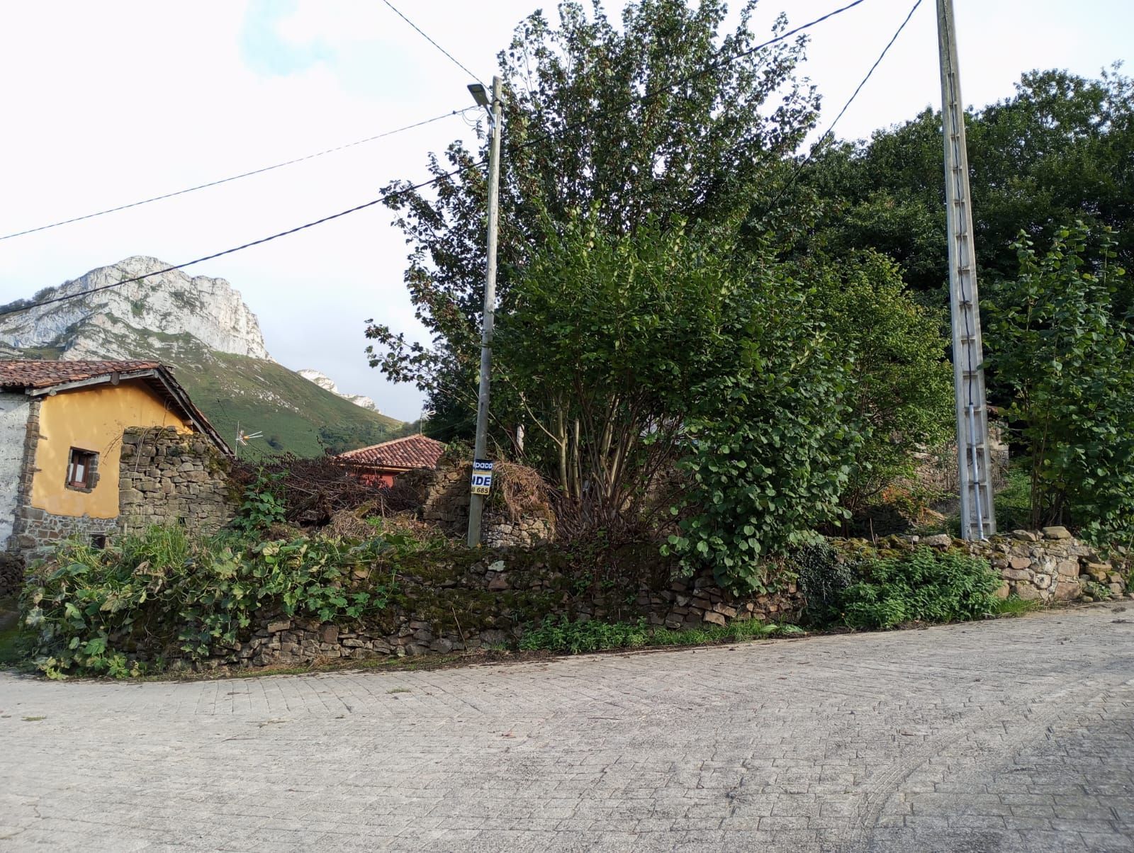 Grundstück in Viego, verkauf